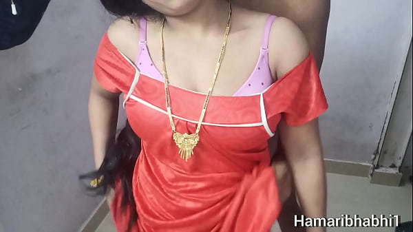 Binal Bhabhi Garmagaram Devar Ke Saat Hindi Mein Baatein Karte Hue Chudai Ka Maza