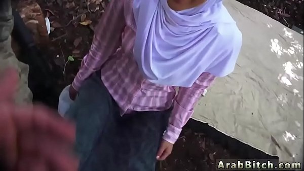 Gadis Sekolah Tiongkok Dibongkar Arab Di Rumah Pengganti