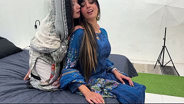 Tiga Serangkai Menggoda Bersama Dua Arab Montok Dengan Payudara Besar Dan Memek Ketat – Aaliyah Yasin Dan Jade Presley