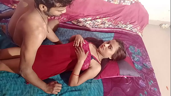 Istri India Terseksi Dengan Payudara Besar Menggairahkan, Bercinta Liar Dengan Suami – Audio Desi Hindi Panas