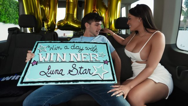 Mega Fans Dapet Giliran Ngebut Bareng Bintang Porno, Bikin Mampus!