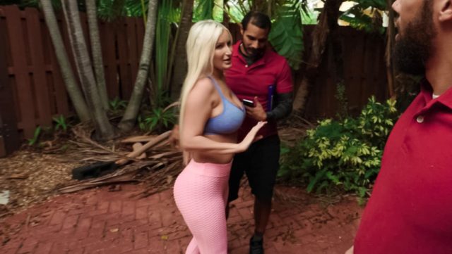 Milf Bergoyang: Aksi Panas Di Reality Kings