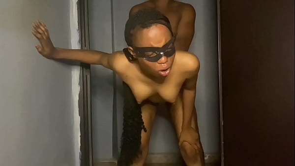 Nafsu Maksa, Kakak Tiri Siap Lakukan Apa Saja Biar Dapat Kontol Adik Tiri