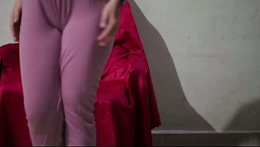 Cewek Tionghoa Pakai Tanktop Satin, Genit Buka-bukaan Di Depan Kamera Bokep Indonesia Terbaru