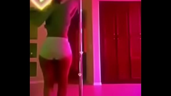 Penari Eksotis Desi