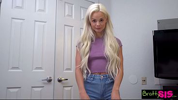 Si Blonde Nakal Elsa Jean: “kasih Duit Lu, Gue Isap Kontol Lu Sampai Kering”