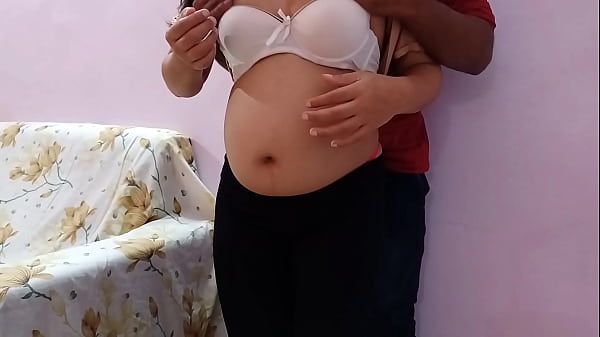 प्रेग्नेंट भाभी को फेसबुक से फंसाकर घर घुस के जोर से चोदा – खुली हिंदी में गंदी कहानी