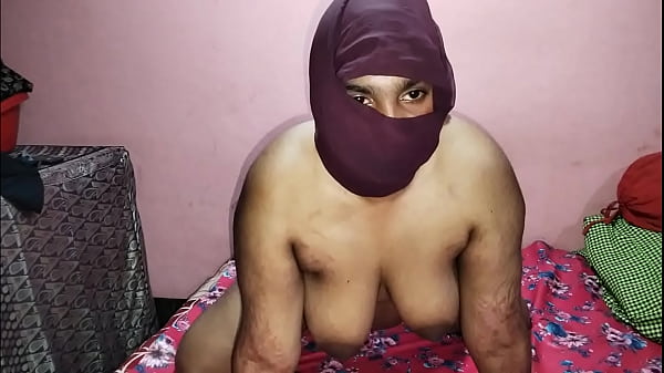 Make-up Wala Bhosda Chod Raha Hai Ghar Pe Sexy Indian Model Client Ko, Hindi Audio Mein Hardcore Chudai.