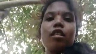 Adivasi Cewek Ngentot Sama Pacar Di Hutan, Bikin Basah Lihatnya