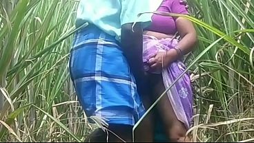 Desa India, Pasangan Bercinta Di Alam Liar, Panas Dan Liar.