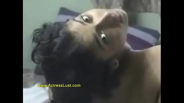 Cewek India Seksi Lagi Ngewe Sama Pacarnya Di Kamar Hotel, Bikin Kamar Makin Pengap.