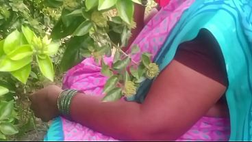 Bhabhi India Di Desa, Ngentot Di Luar Rumah, Basah Kuyup Kena Angin.