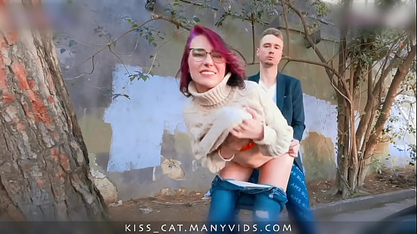 Kisscat Sarapan Cinta Dengan Sosis – Agen Publik Jembrek Cewek Rusia Buat Ngewe Di Luar