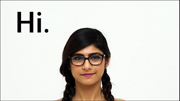 Mia Khalifa – Sini Lu Intip Tubuh Arab Mulus Gue Yang Hot Banget
