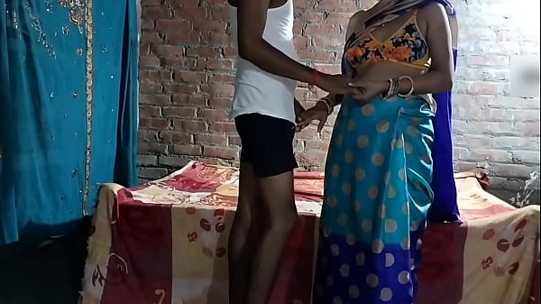 भाभी ने देवर को बिस्तर पर खूब चोदा, मस्ती में रात भर उसकी गाँड मारी