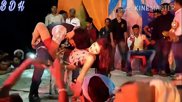 Tarian Bhojpuri Arkestra Yang Bikin Makin Panas, Goyangannya Bikin Nafsu Naik!