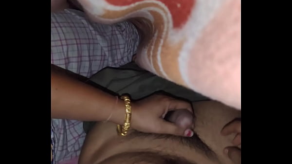 Maa Ke Saath Raat Ko Chodne Ka Maza, Hindi Mein.