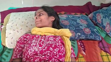 Desi Bhabhi Digebas Tetangga, Crot Di Mana-mana