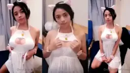 Miera Onlyfans Pake Kostum Kucing, Gaya Hot Bikin Ngaceng