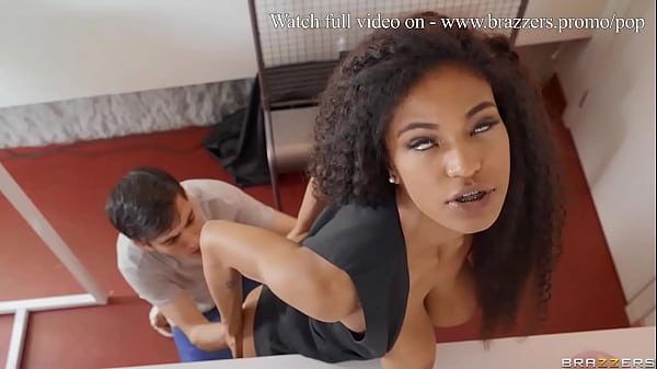 Nonton Film Sambil Colok Pantat Dan Crot Di Popcorn – Tina Fire / Brazzers Tonton Full Di Www.brazzers.promo/pop