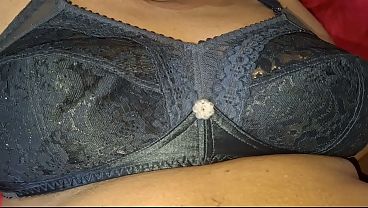 Ibu-ibu Asia Seksi Ini Bikin Cowok Mana Pun Nggak Bisa Nolak, Kamu Suka Lihat Dia?