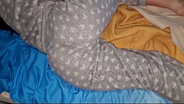 Ketemu Mantan Pacar Kakak Lagi Tidur Di Ranjang Gue, Gue Bangunin Dengan Ngewe Panas, Ujungnya Pantatnya Penuh Air Mani Tanpa Kondom.