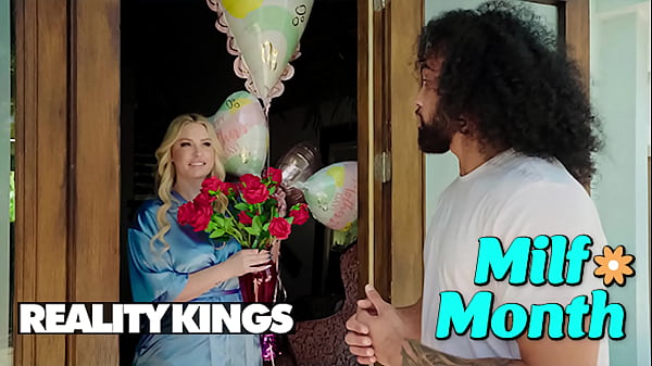 Hari Ibu Sepi, Jenna Starr Ngelus-ngelus Sendiri Sampai James Ketuk Pintu, Siap Tuntaskan Hausnya – Reality Kings