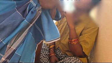 Biksu India Dan Pekerja Seksi Nya, Main Bareng Di Kamar