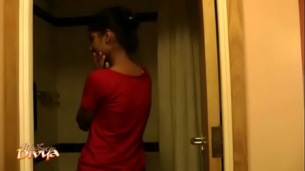 Ngentot Bareng Cewek India, Dia Telanjang Bulat Di Depanku