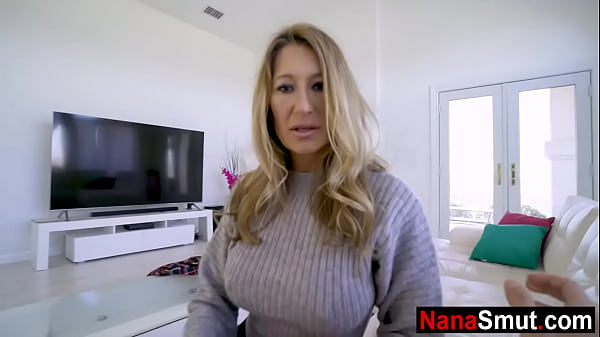 Nenek Tiri Yang Horny Minta Diperkosa Sama Cucu Tirinya